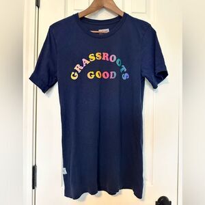 TOMS Grassroots T-Shirt Size Small